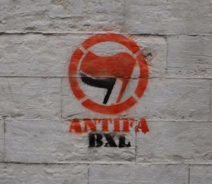 tag antifa à Bruxelles
